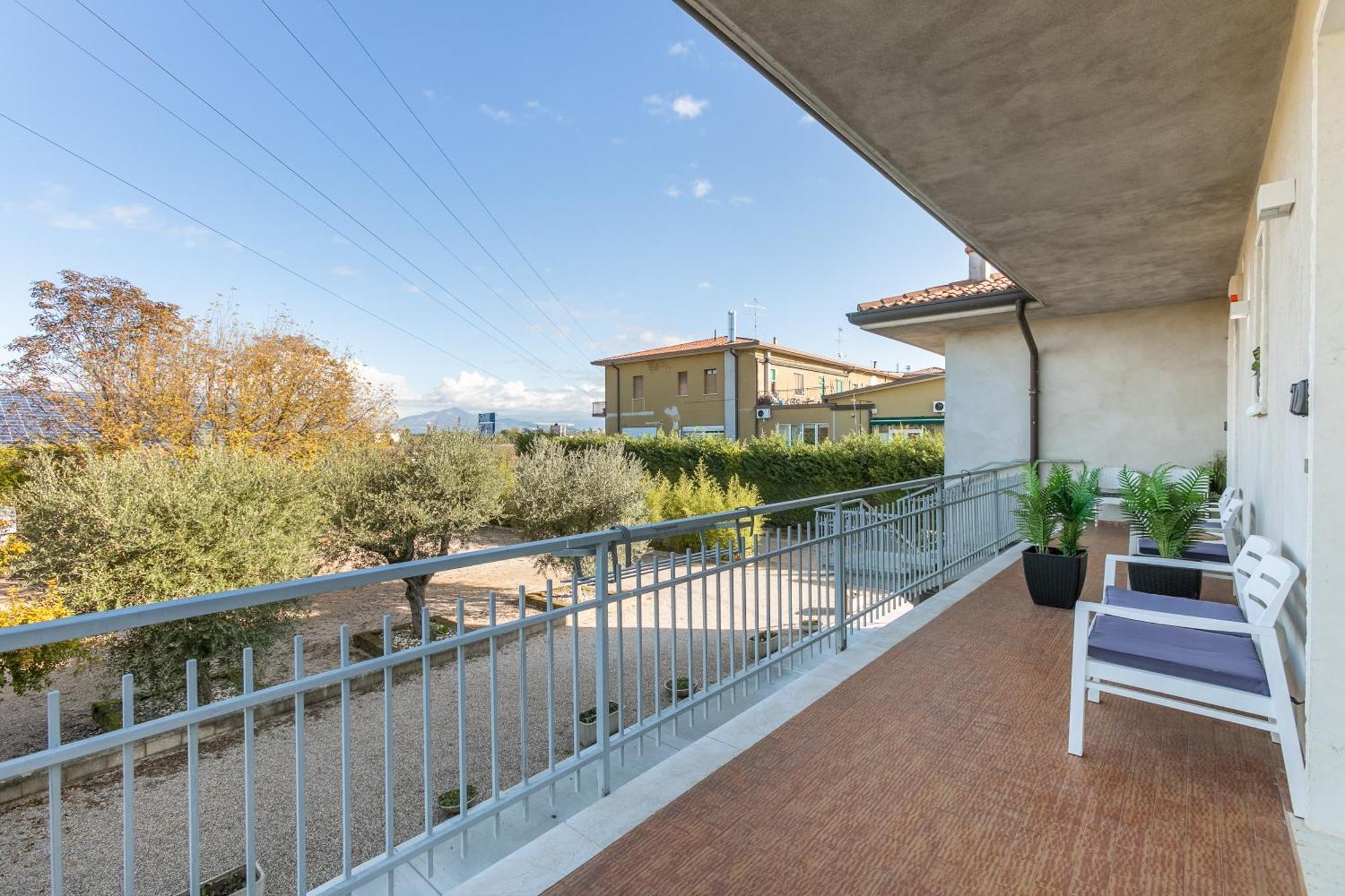 Apartamento Blu Sky Garda Castelnuovo del Garda Exterior foto
